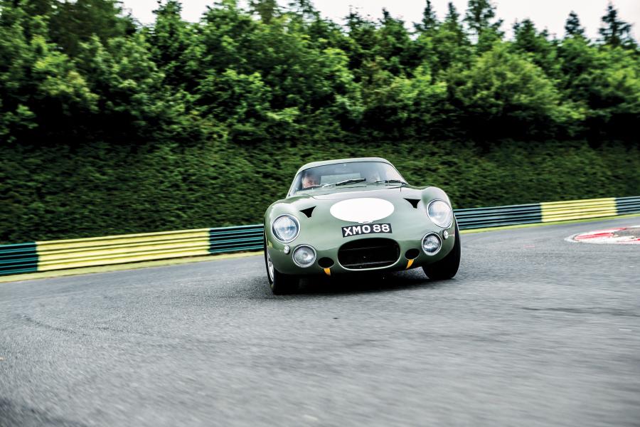  Aston Martin Project 215 (DP215/1) 1963 года  (фото 6 из 45)